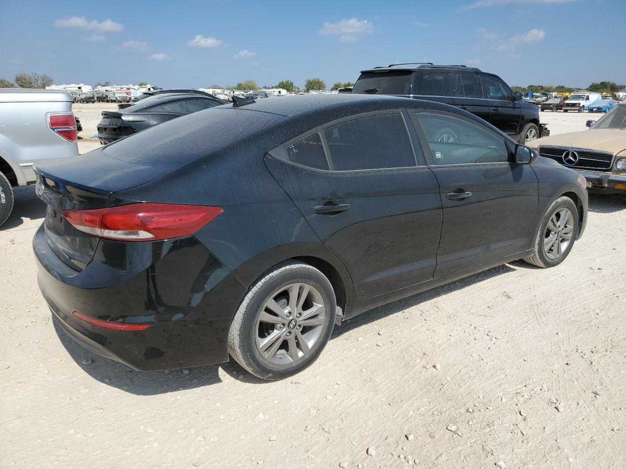 2017 Hyundai Elantra Se - Фото 3