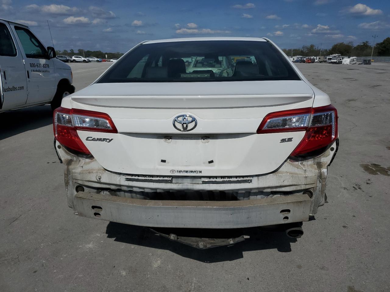 2012 Toyota Camry Base - Фото 6