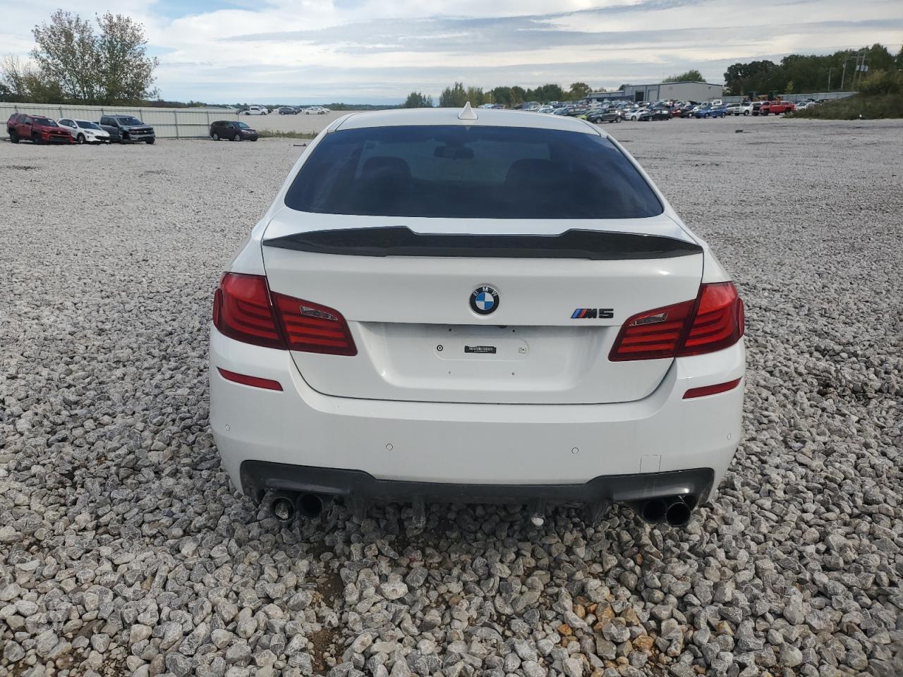 2013 BMW M5 - Фото 6