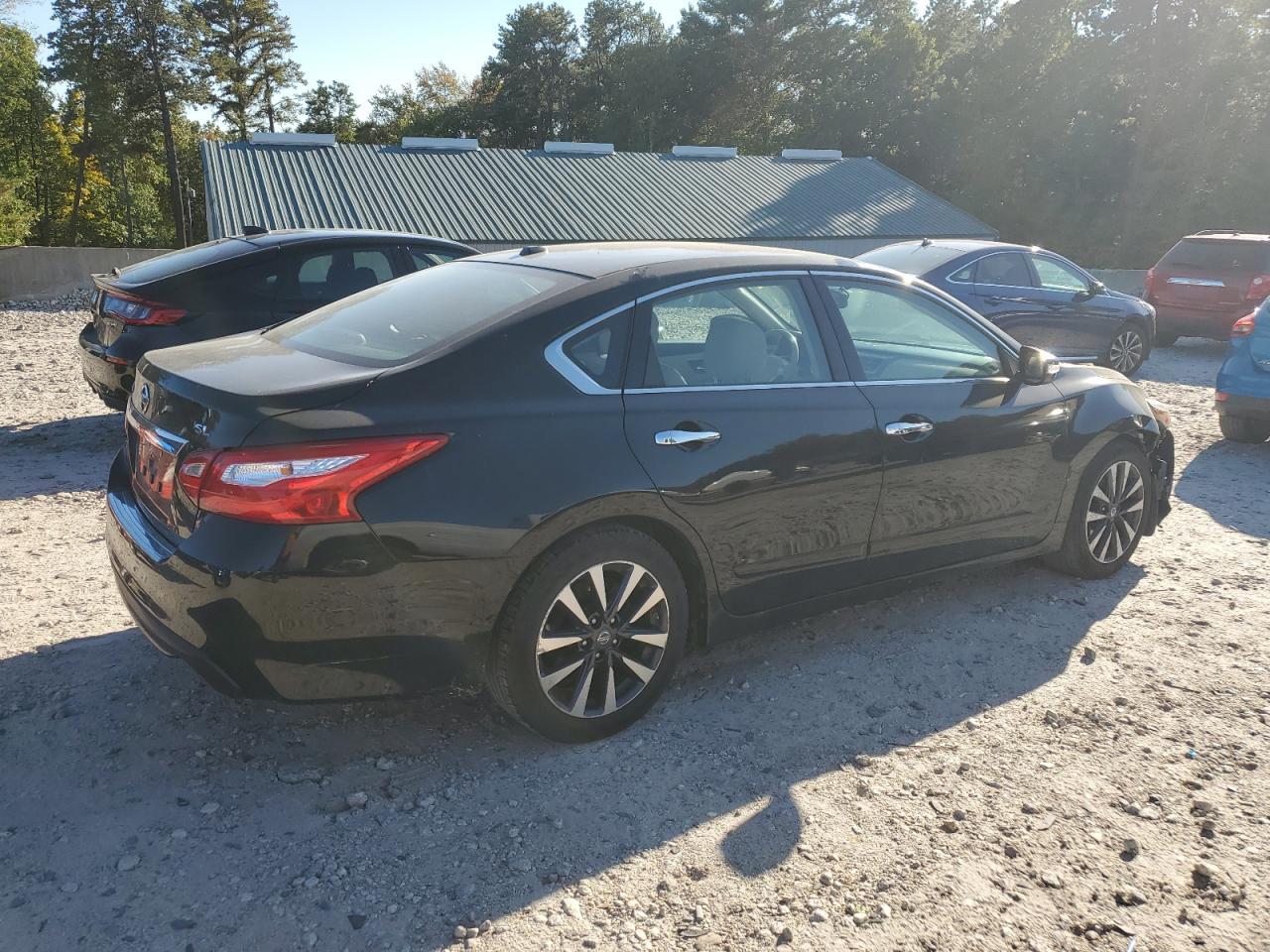 2016 Nissan Altima 2.5 - Фото 3