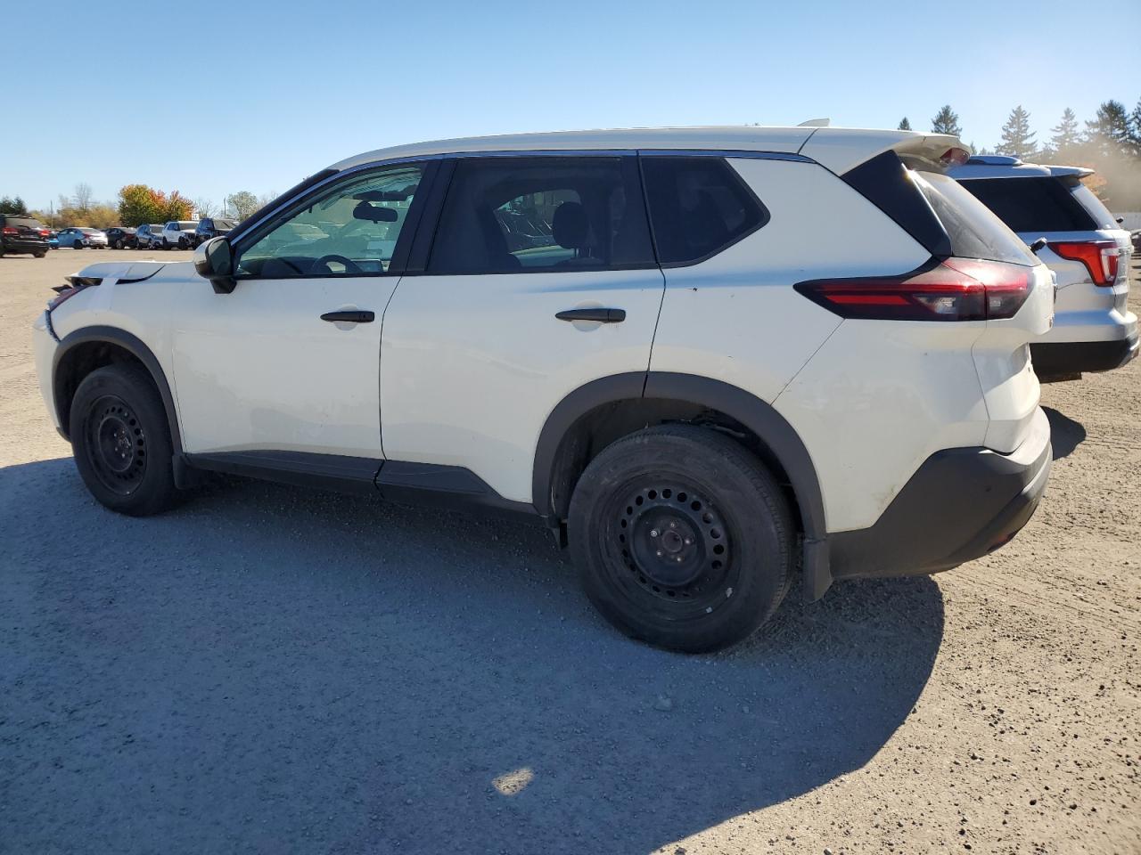 2021 Nissan Rogue S - Фото 2