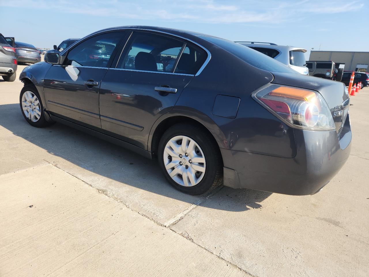 2009 Nissan Altima 2.5 - Image 2