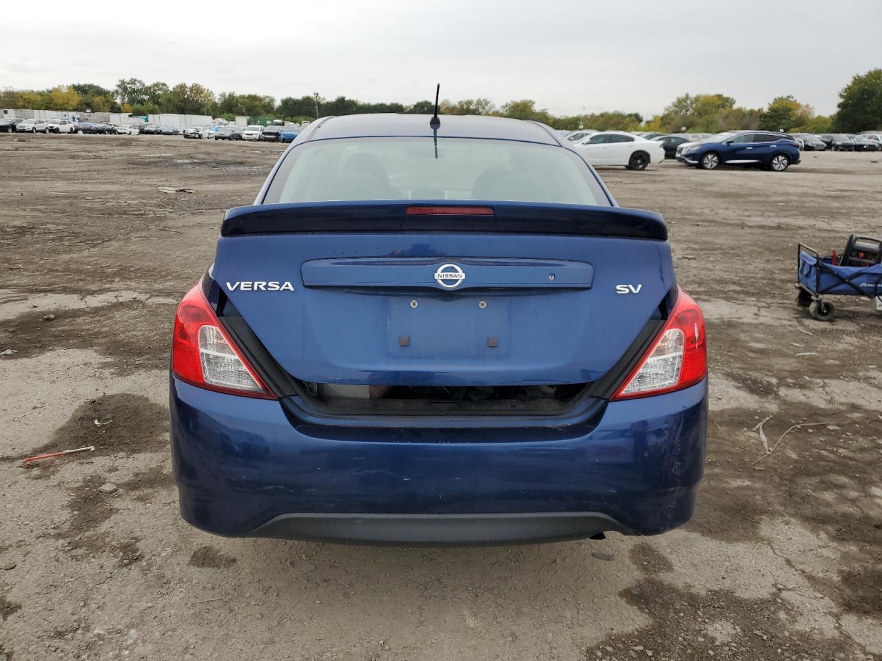 2018 Nissan Versa S - Image 6