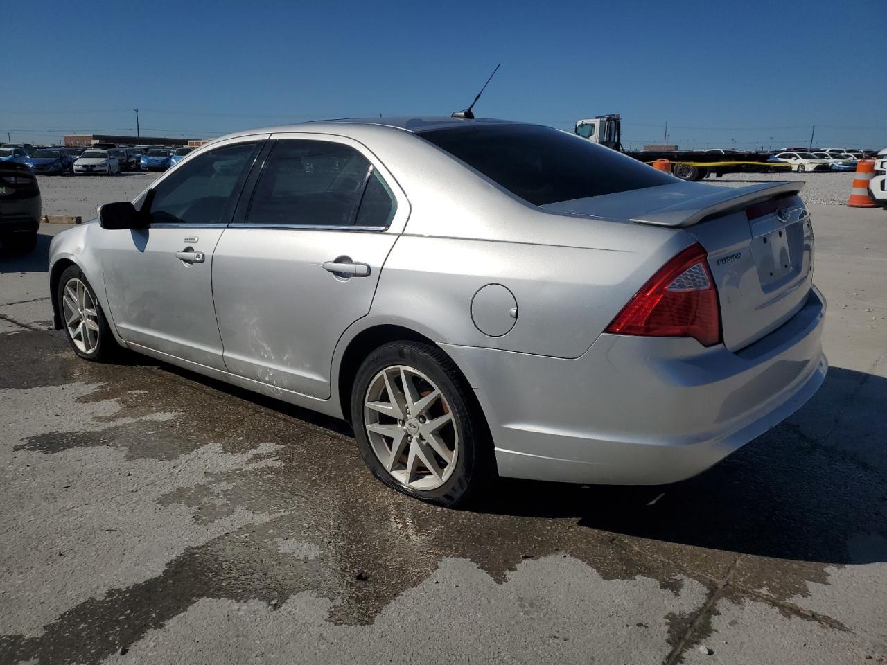 2011 Ford Fusion Sel - Image 2