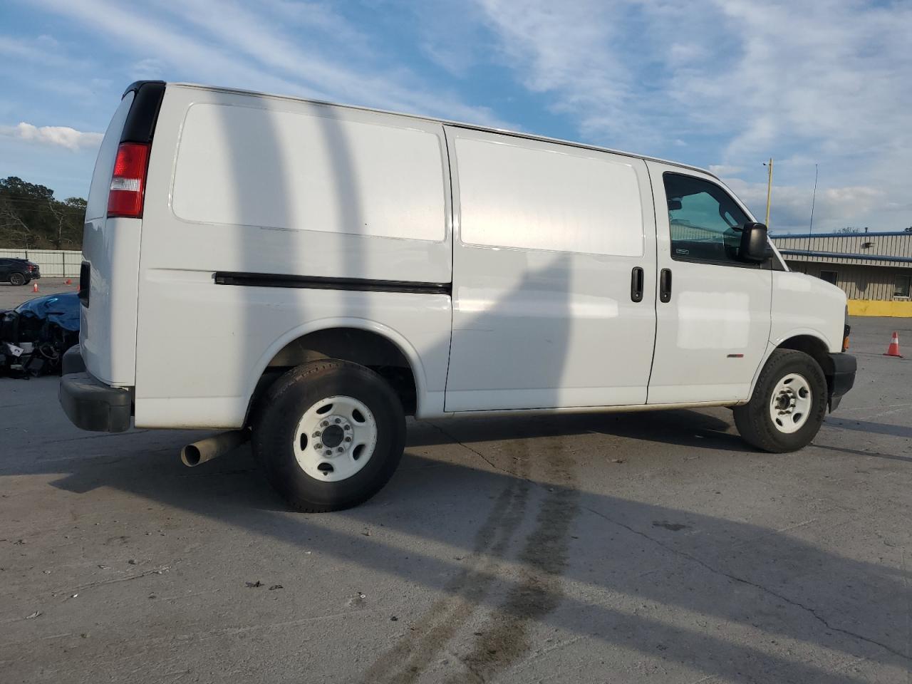 2019 Chevrolet Express G2500 - Фото 3