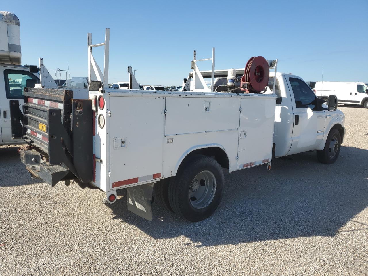 2006 Ford F350 Super Duty - Фото 3