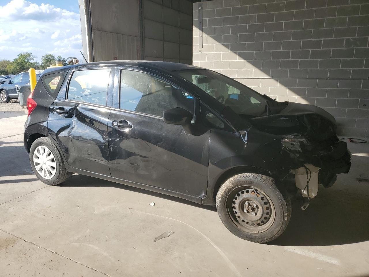 2016 Nissan Versa Note S - Фото 4