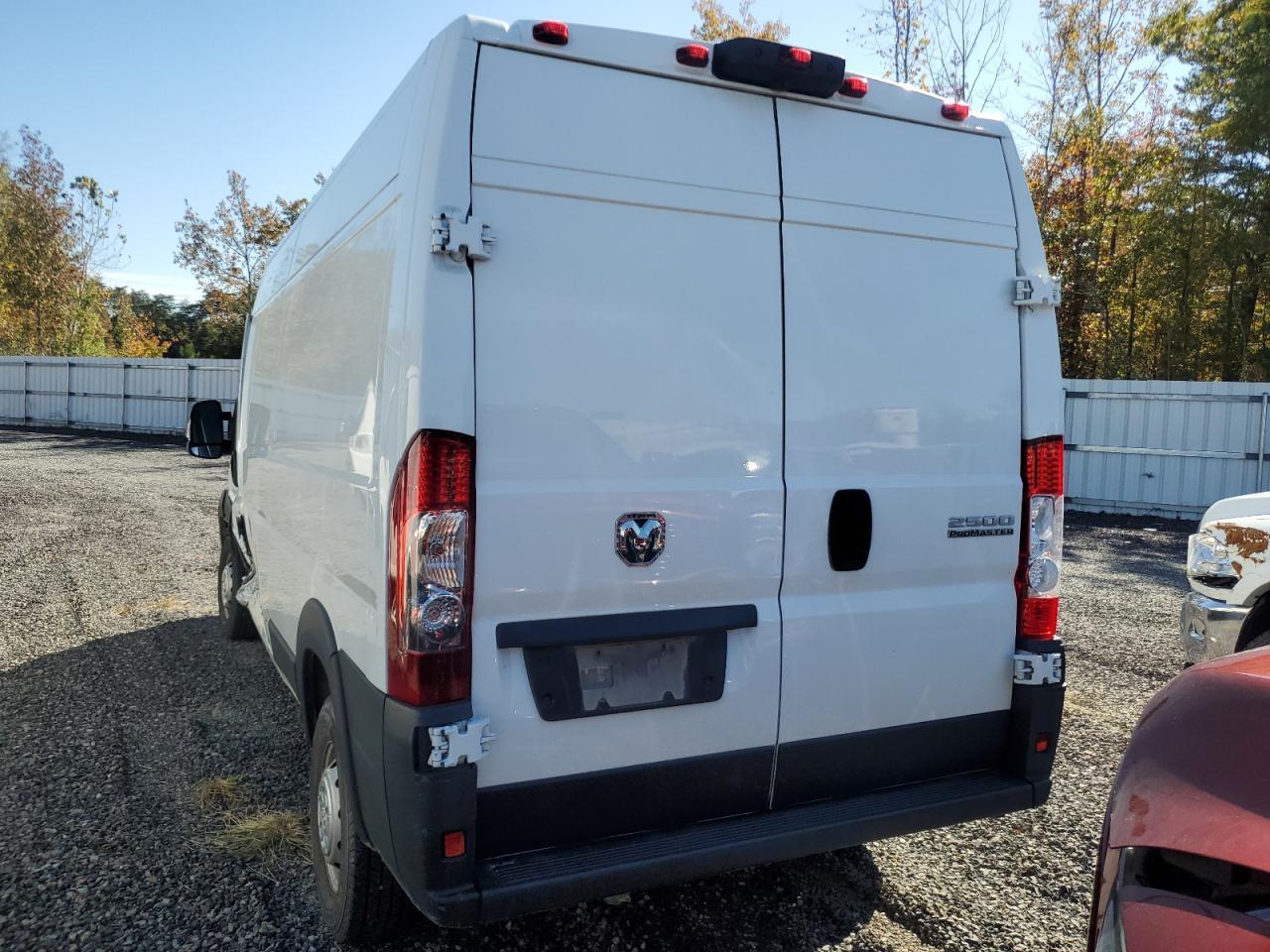 2023 Ram Promaster 2500 Delivery Van - Фото 6