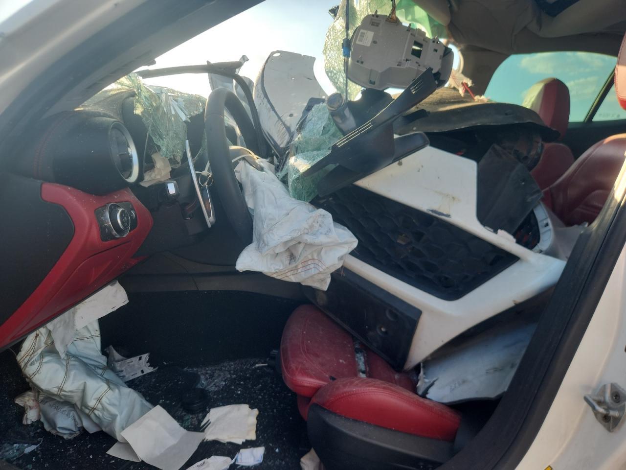 2017 Alfa Romeo Giulia Ti - Image 7