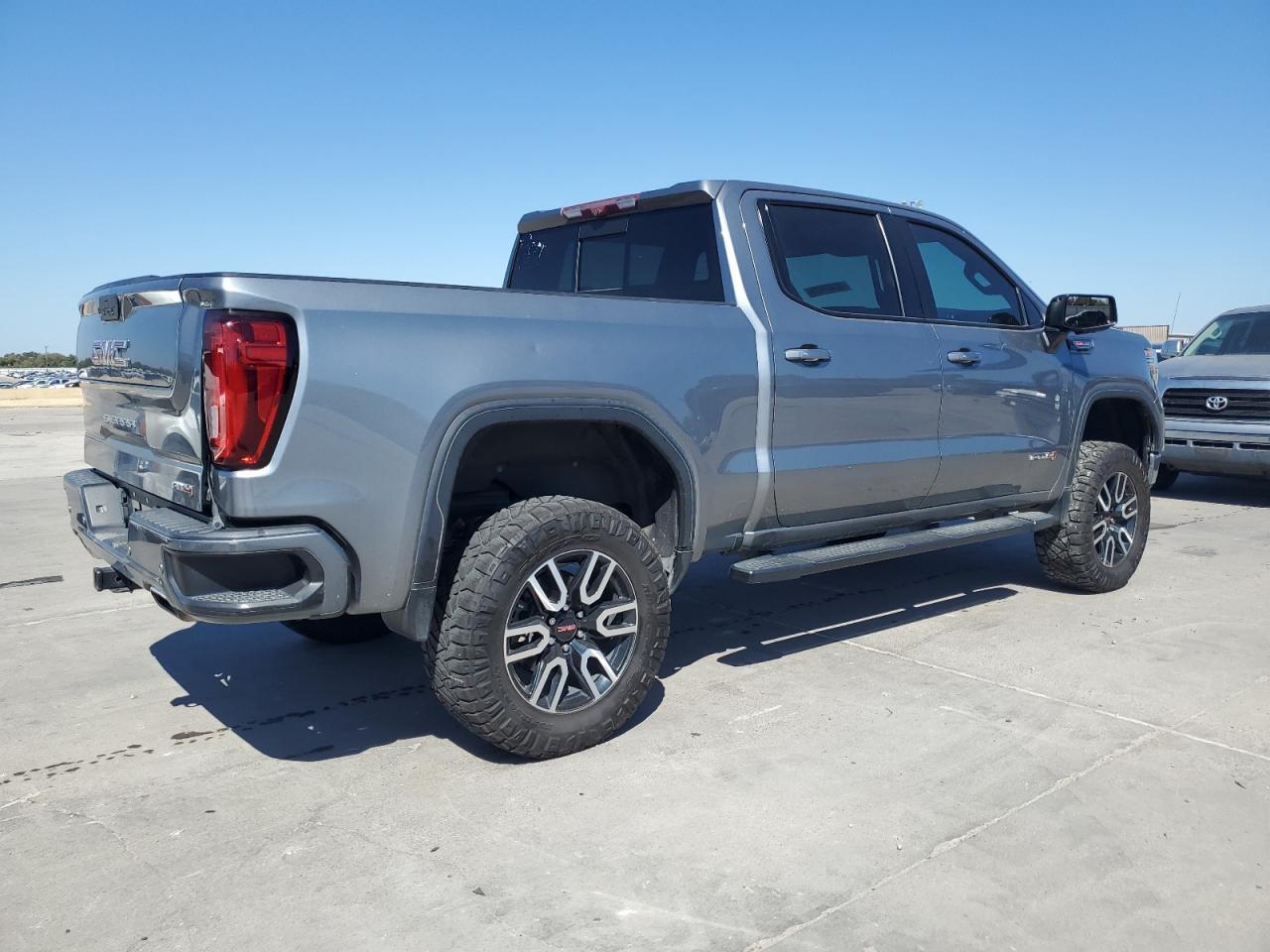 2020 GMC Sierra K1500 At4 - Image 3