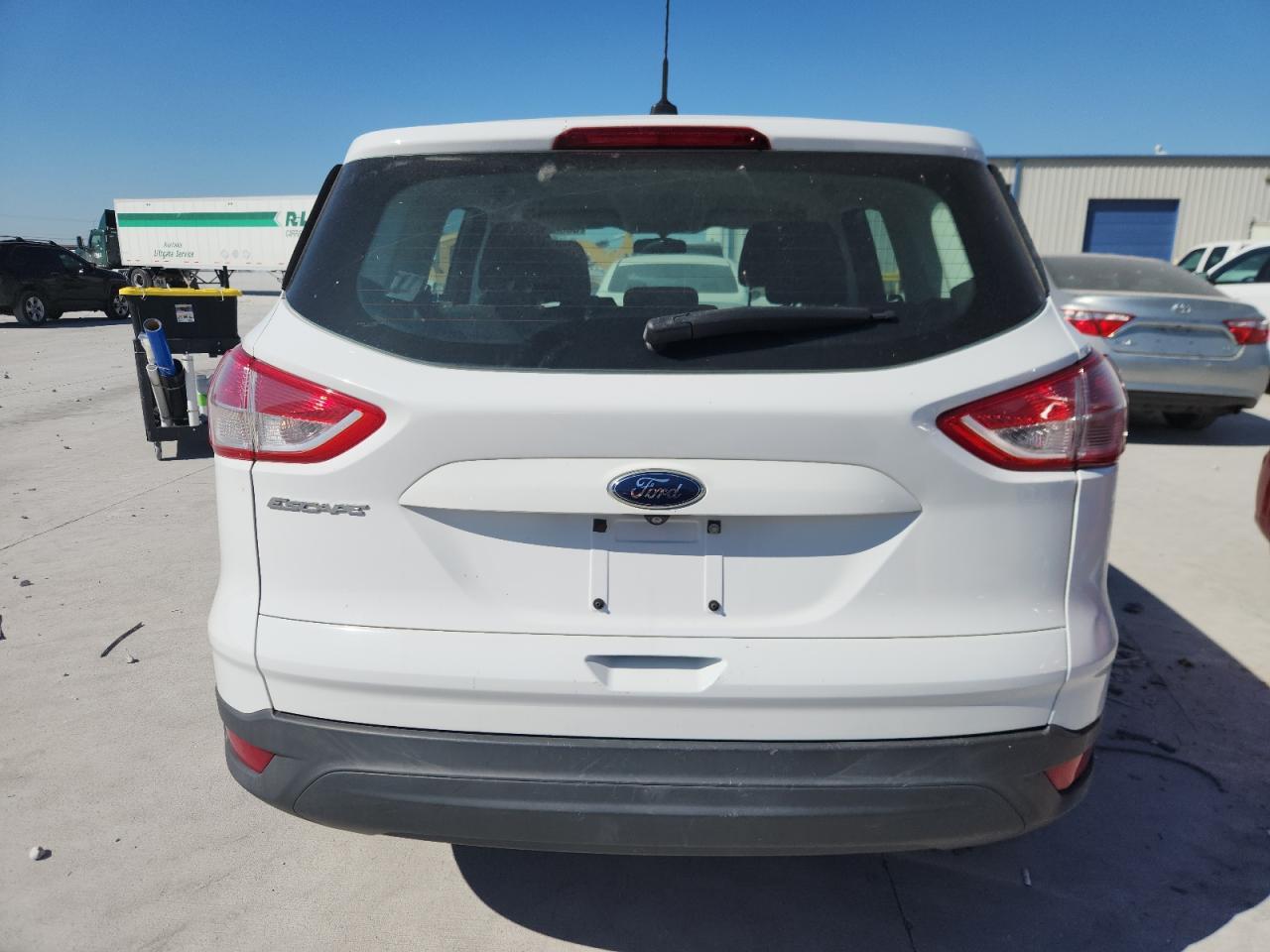 2014 Ford Escape S - Фото 6