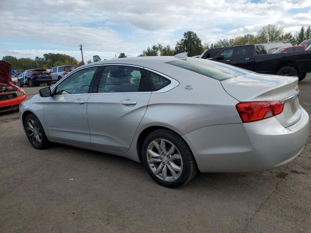 2018 Chevrolet Impala Lt - Image 2