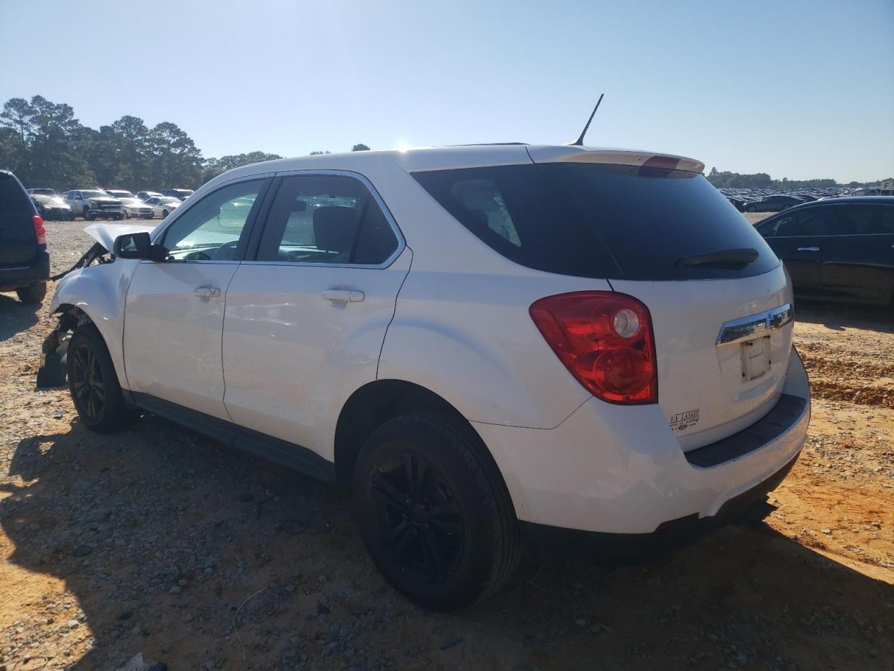 2014 Chevrolet Equinox Ls - Image 2