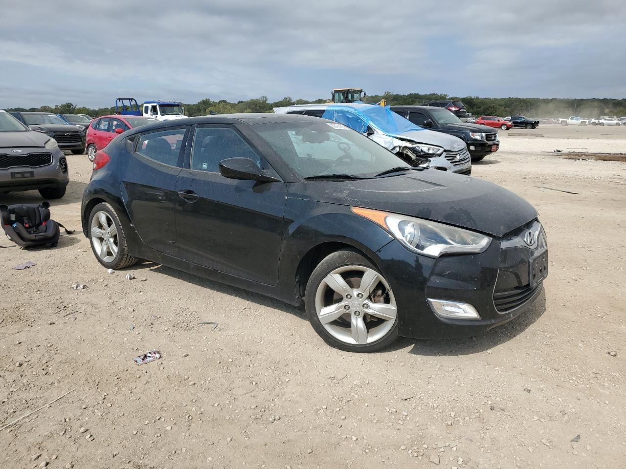2014 Hyundai Veloster - Image 4