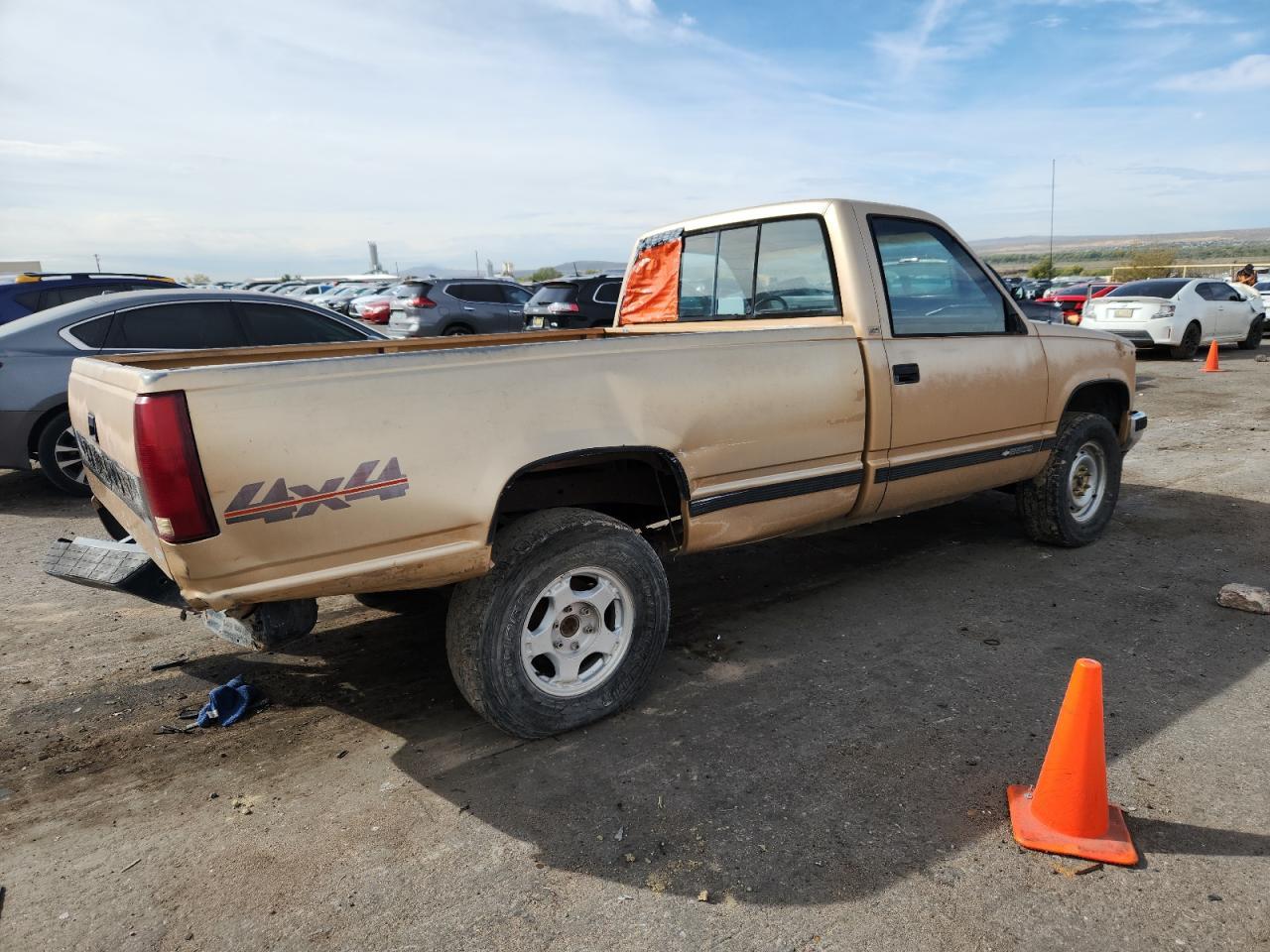 1989 Chevrolet Gmt-400 K2500 - Фото 3