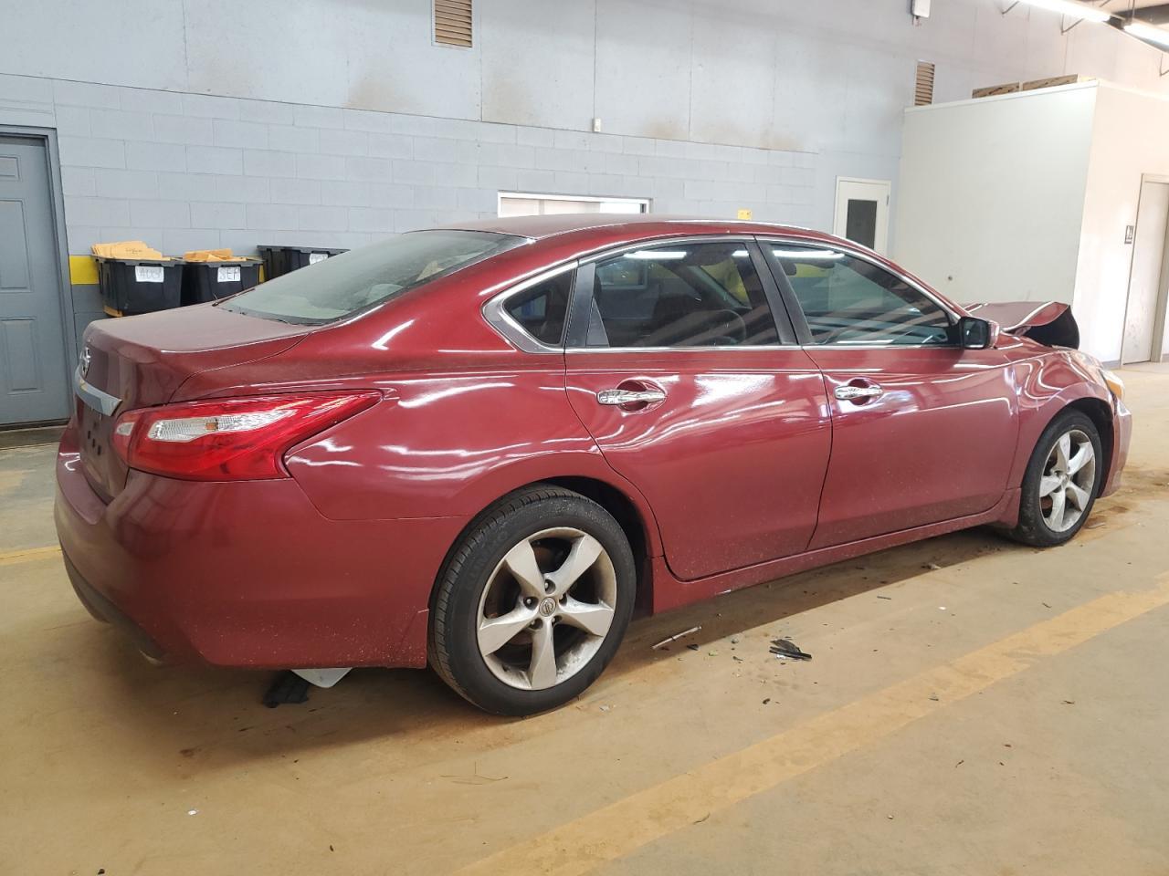 2016 Nissan Altima 2.5 - Image 3
