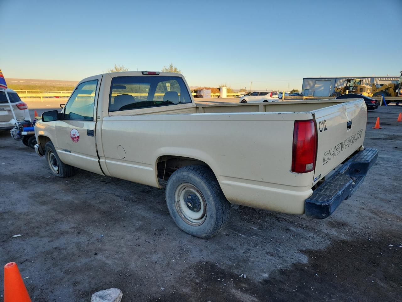 1998 Chevrolet Gmt-400 C2500 - Image 2