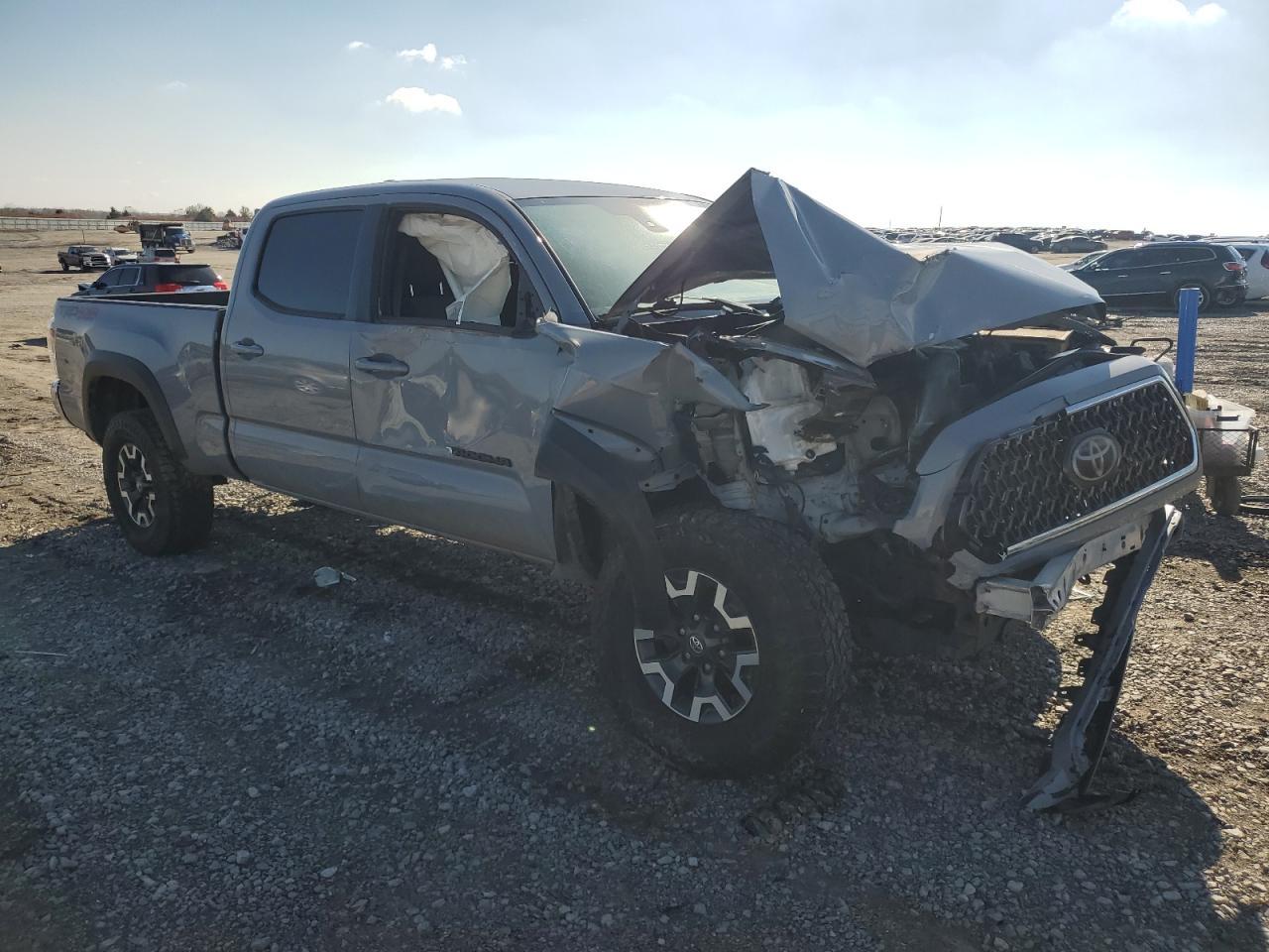 2020 Toyota Tacoma Double Cab - Image 4