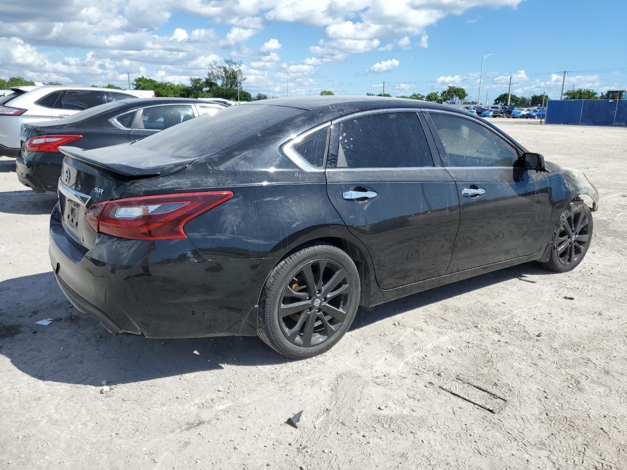 2017 Nissan Altima 2.5 - Фото 3