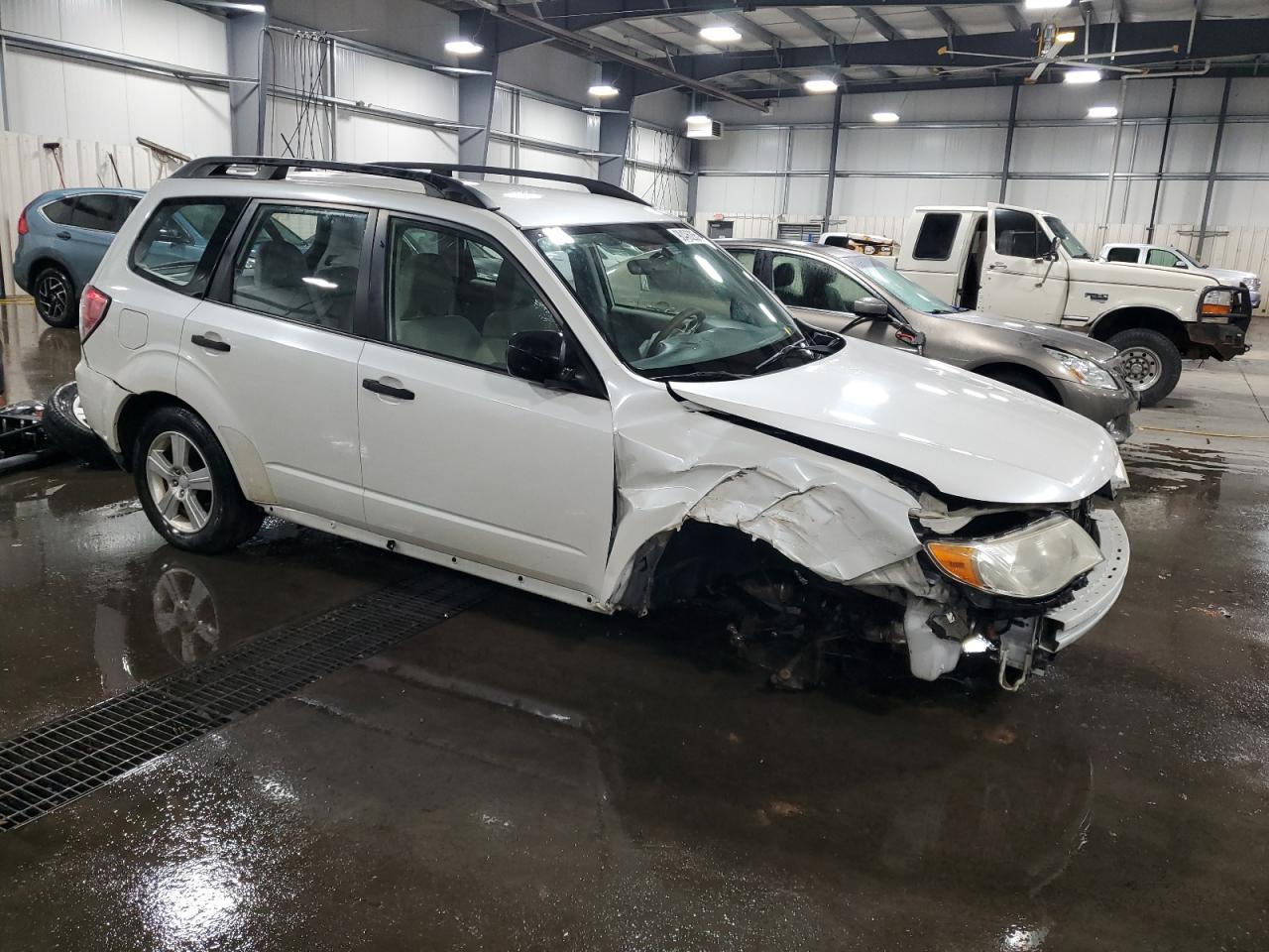 2013 Subaru Forester 2.5X - Фото 4