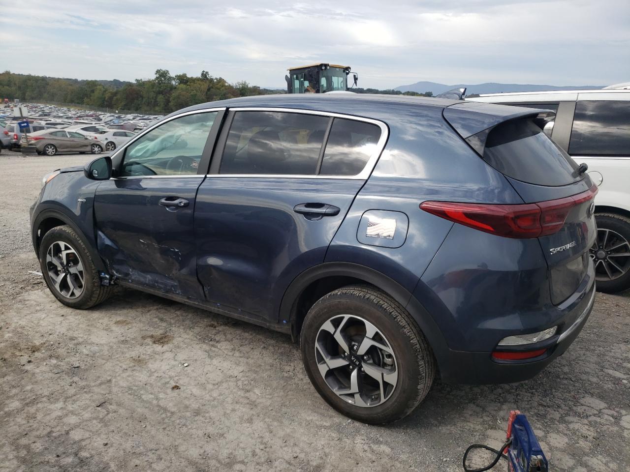 2021 Kia Sportage Lx - Image 2