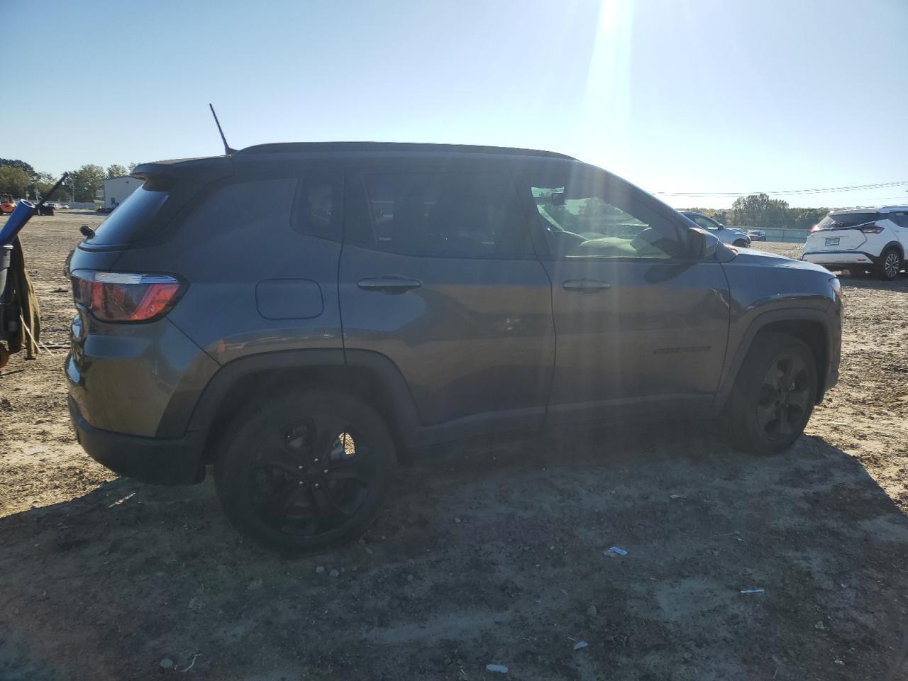 2020 Jeep Compass Latitude - Фото 3