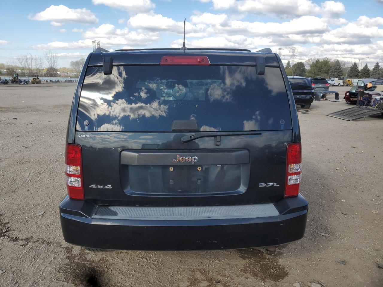 2008 Jeep Liberty Sport - Image 6