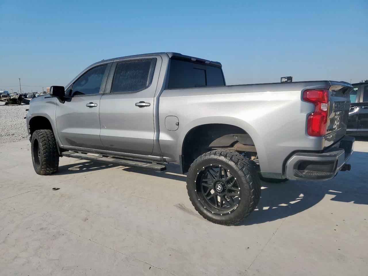 2021 Chevrolet Silverado K1500 Rst - Фото 2