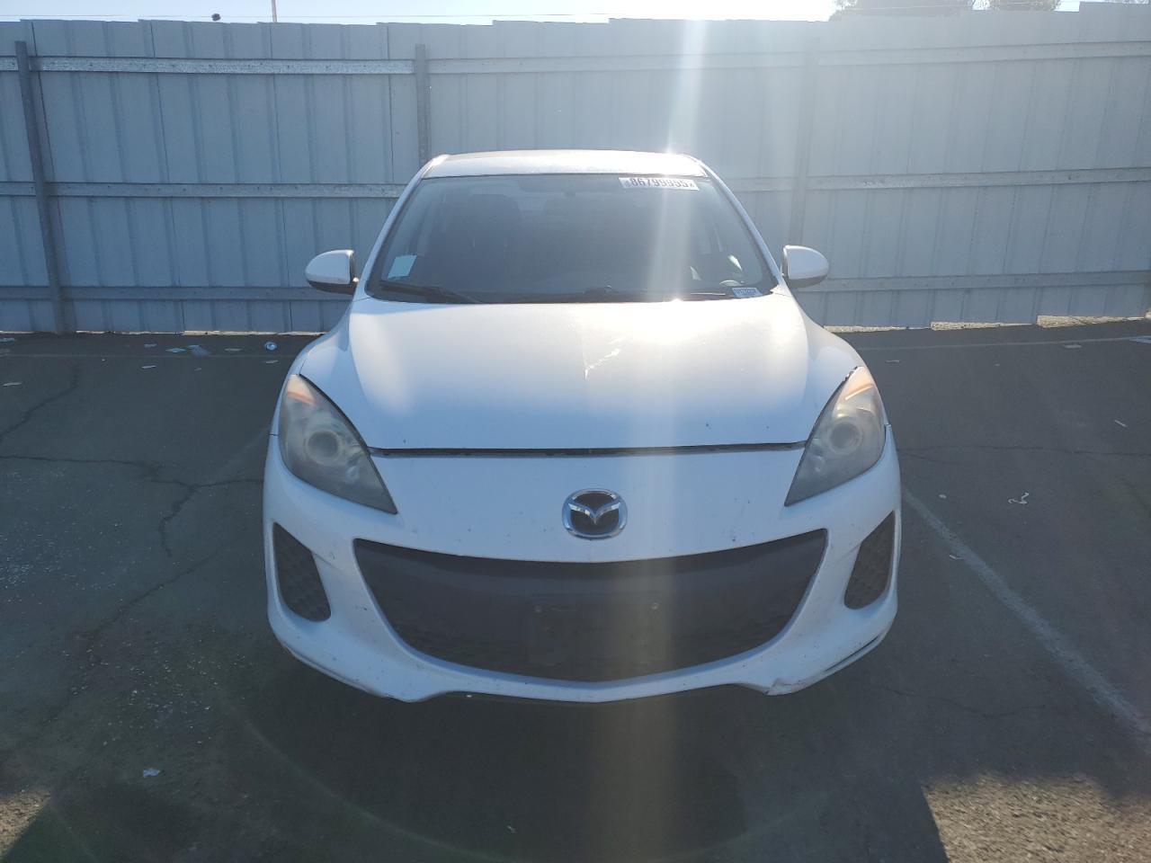 2013 Mazda 3 I - Image 5