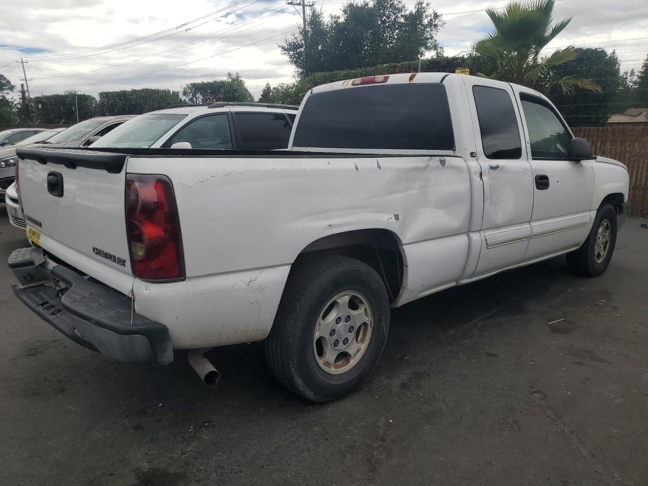 2003 Chevrolet Silverado C1500 - Фото 3