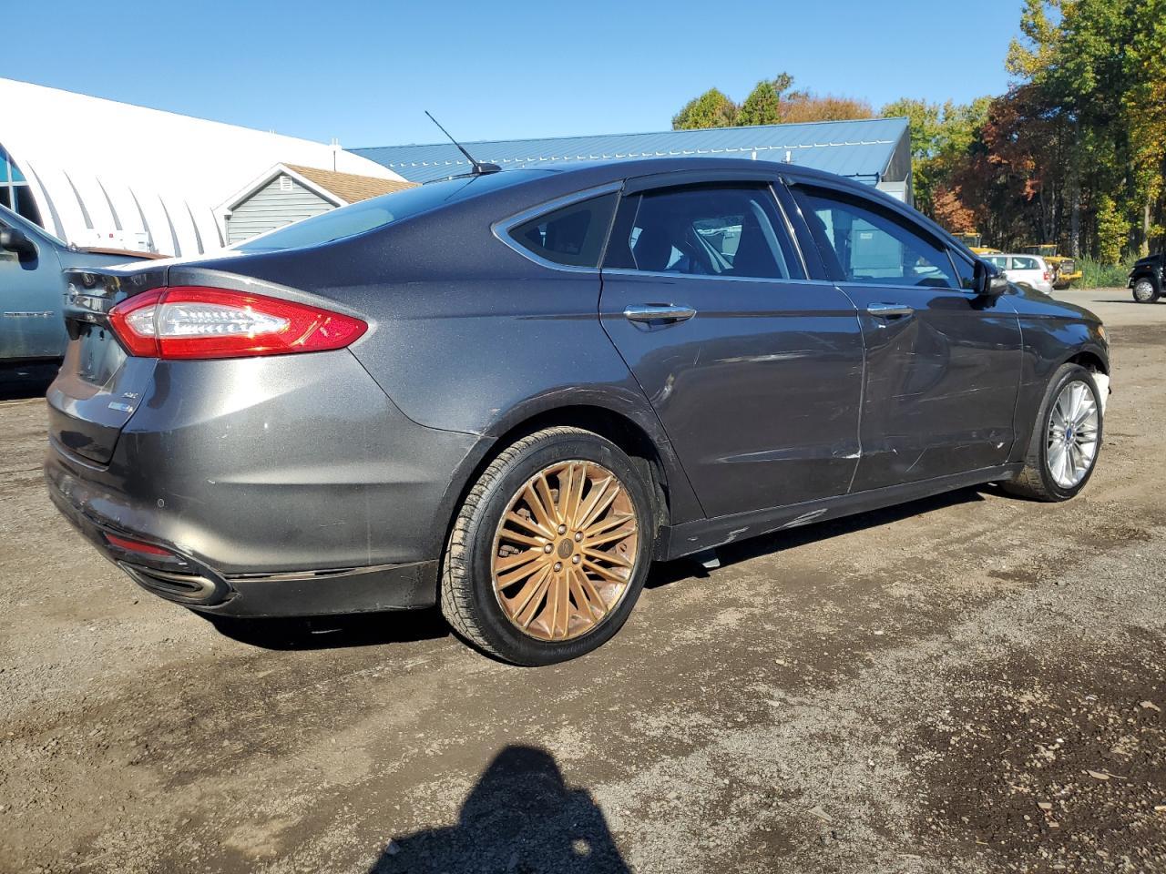 2015 Ford Fusion Se - Фото 3