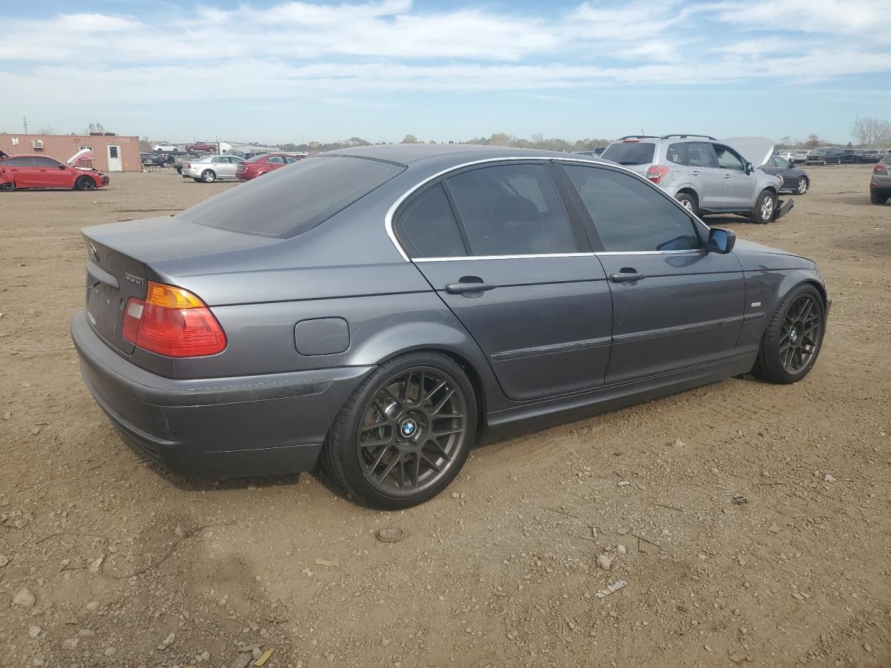 2001 BMW 330 I - Фото 3