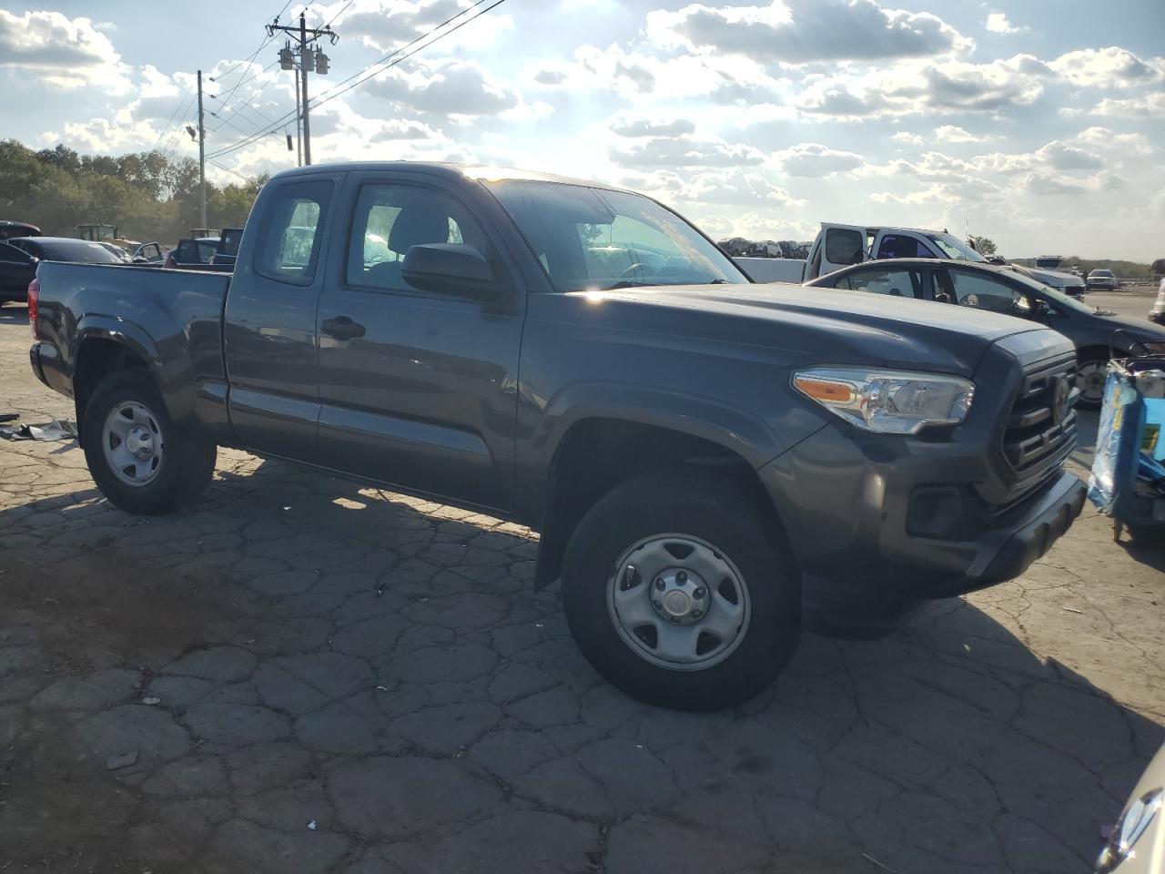 2018 Toyota Tacoma Access Cab - Фото 4
