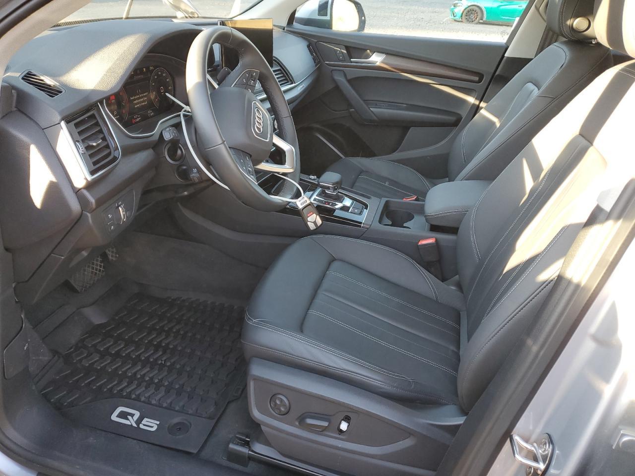 2025 Audi Q5 Premium 40 - Фото 7