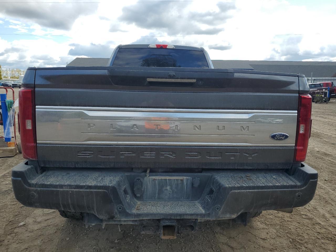 2017 Ford F350 Super Duty - Image 6