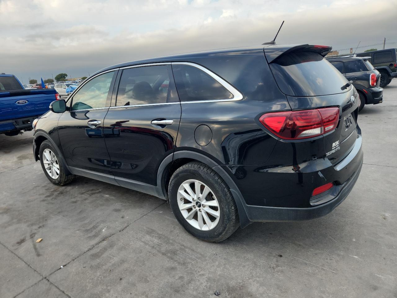 2020 Kia Sorento L - Фото 2