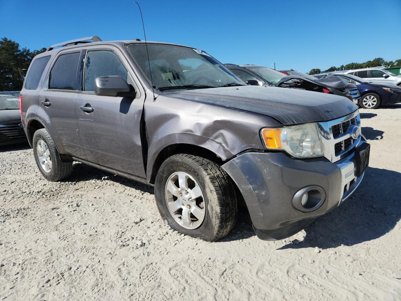 2011 Ford Escape Limited - Image 4