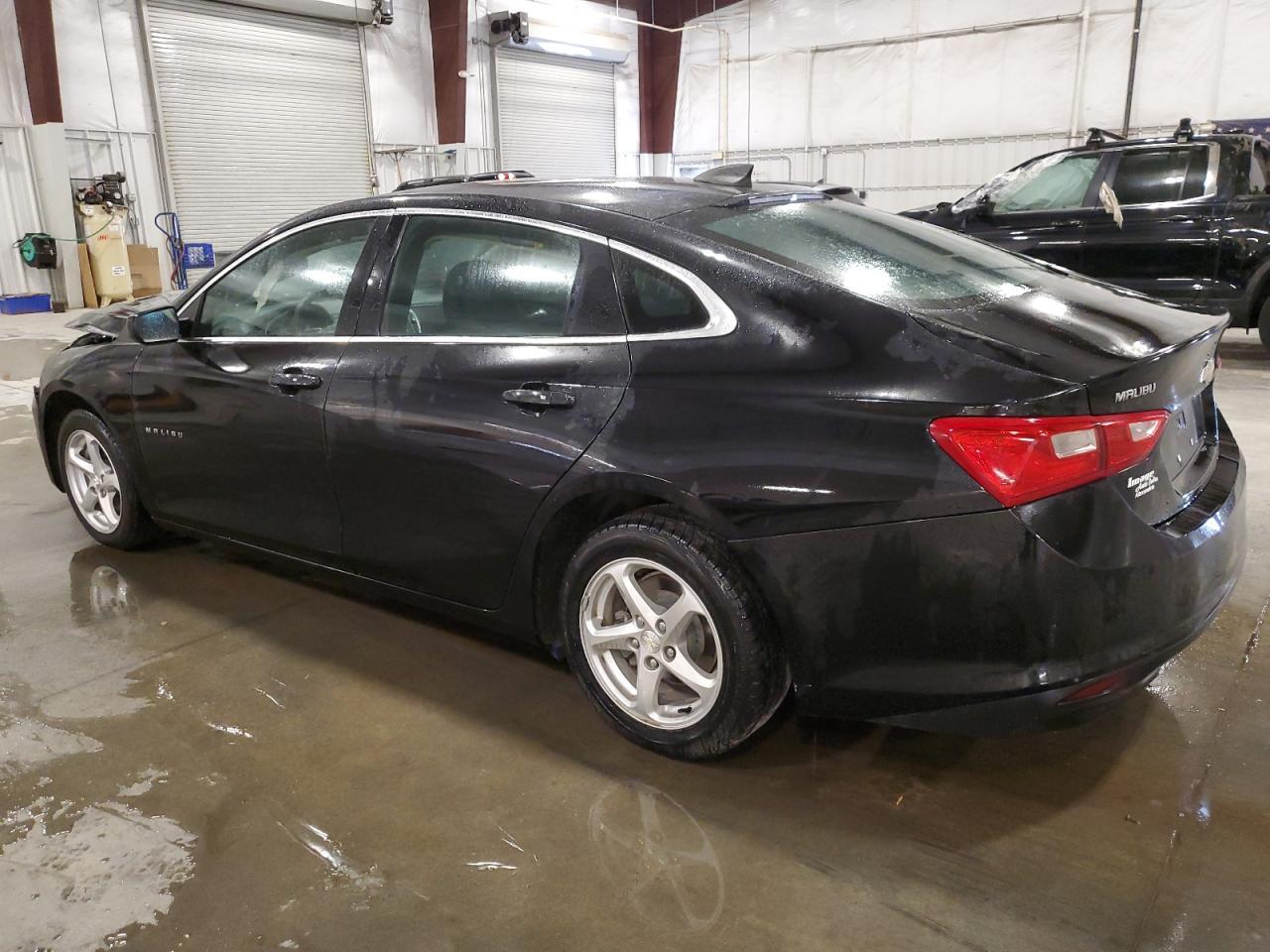 2018 Chevrolet Malibu Ls - Фото 2