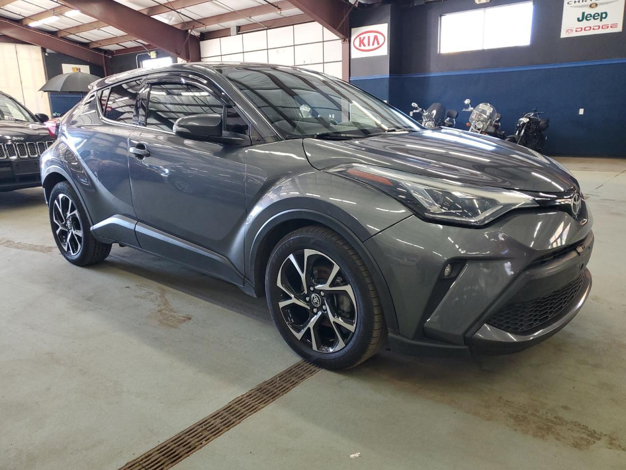2021 Toyota C-Hr Xle - Фото 4