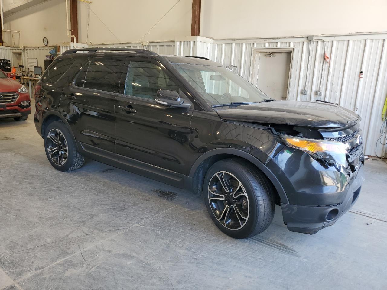 2015 Ford Explorer Sport - Image 4