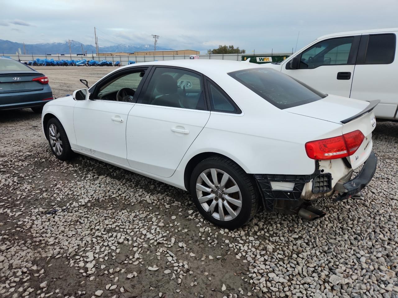 2011 Audi A4 Premium Plus - Фото 2