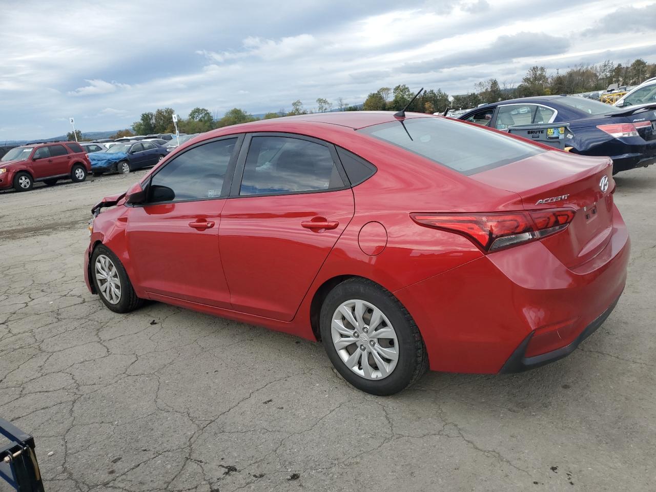 2022 Hyundai Accent Se - Фото 2