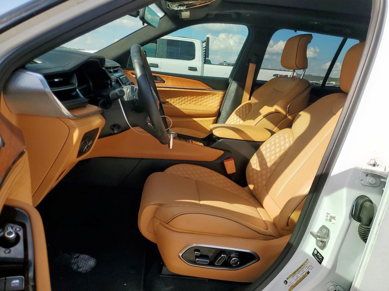 2024 Jeep Grand Cherokee Summit - Фото 7