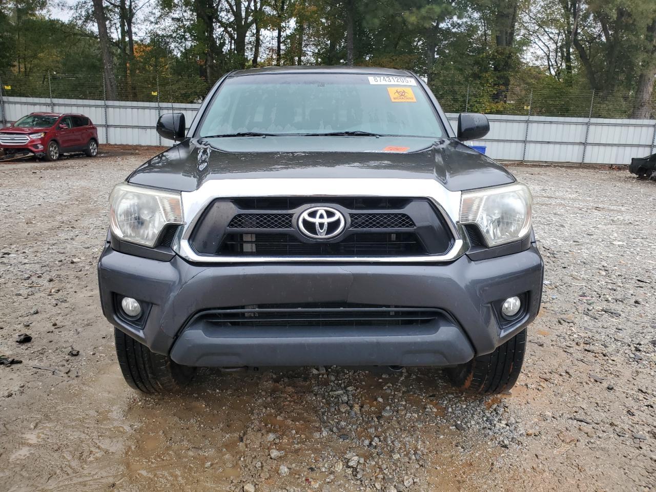 2015 Toyota Tacoma Double Cab - Image 5