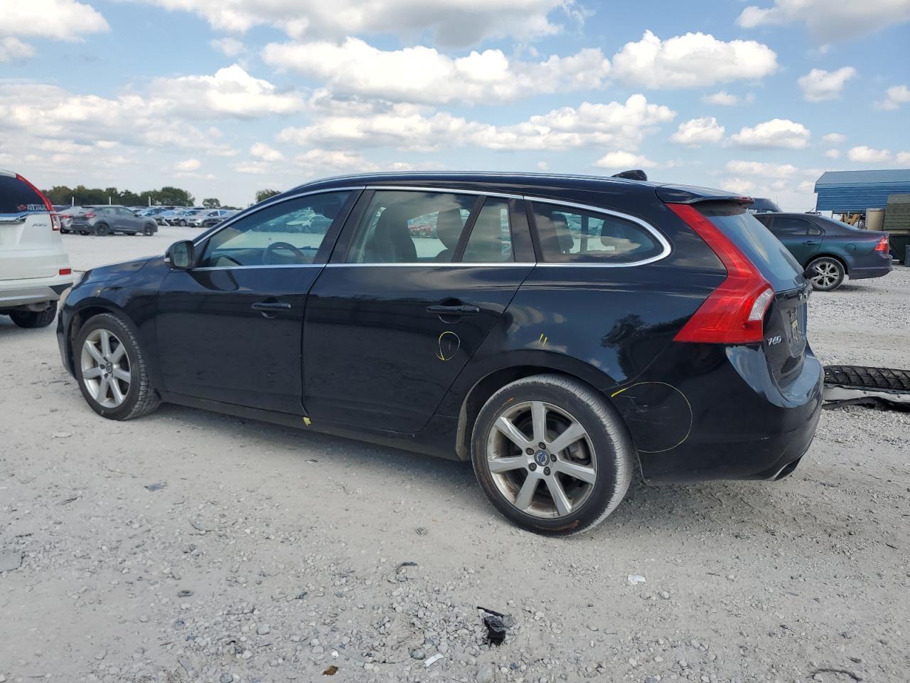 2016 Volvo V60 T5 Premier - Фото 2