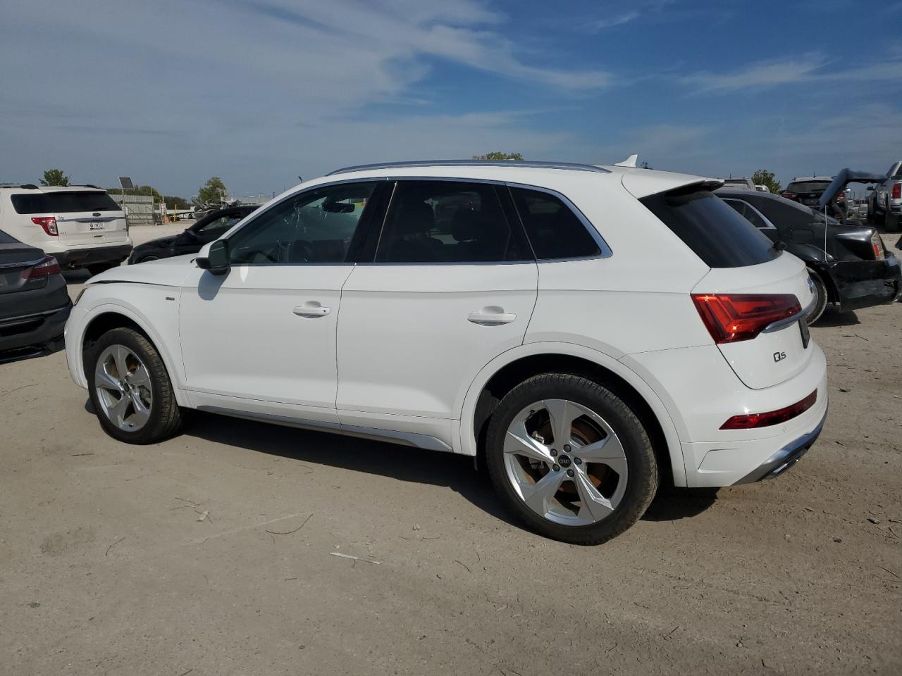 2024 Audi Q5 Premium Plus 45 - Фото 2