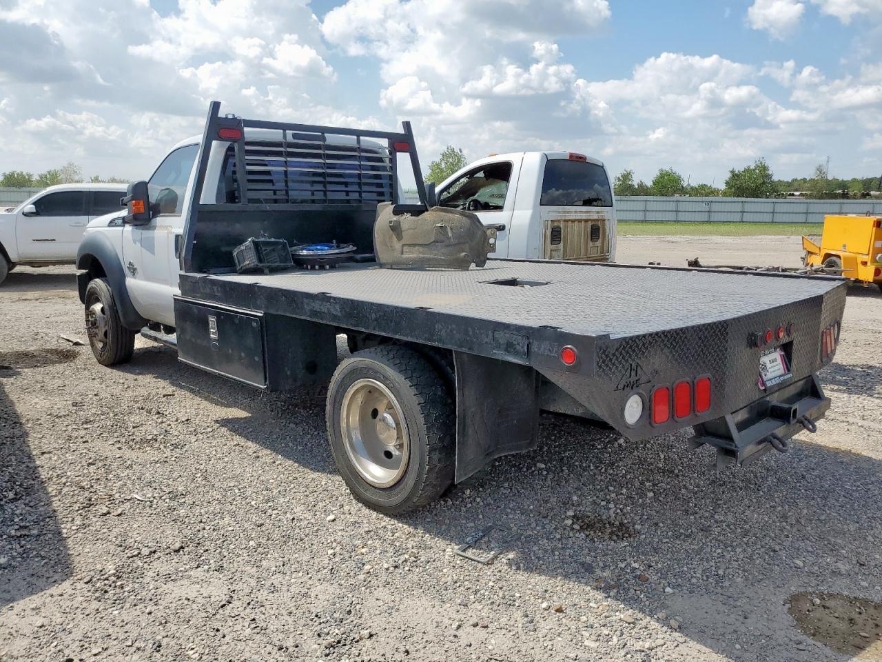 2016 Ford F550 Super Duty - Фото 3