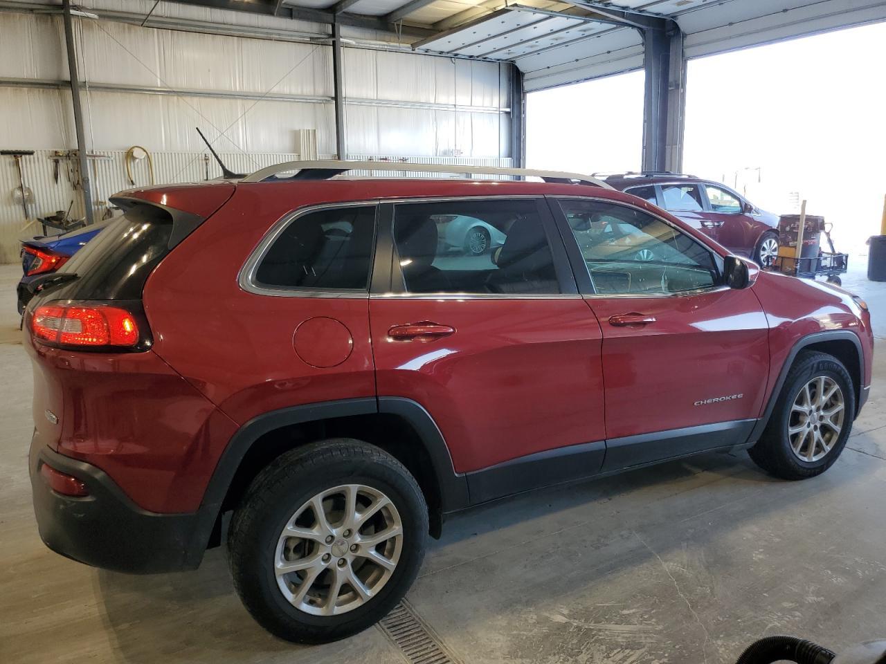 2015 Jeep Cherokee Latitude - Image 3