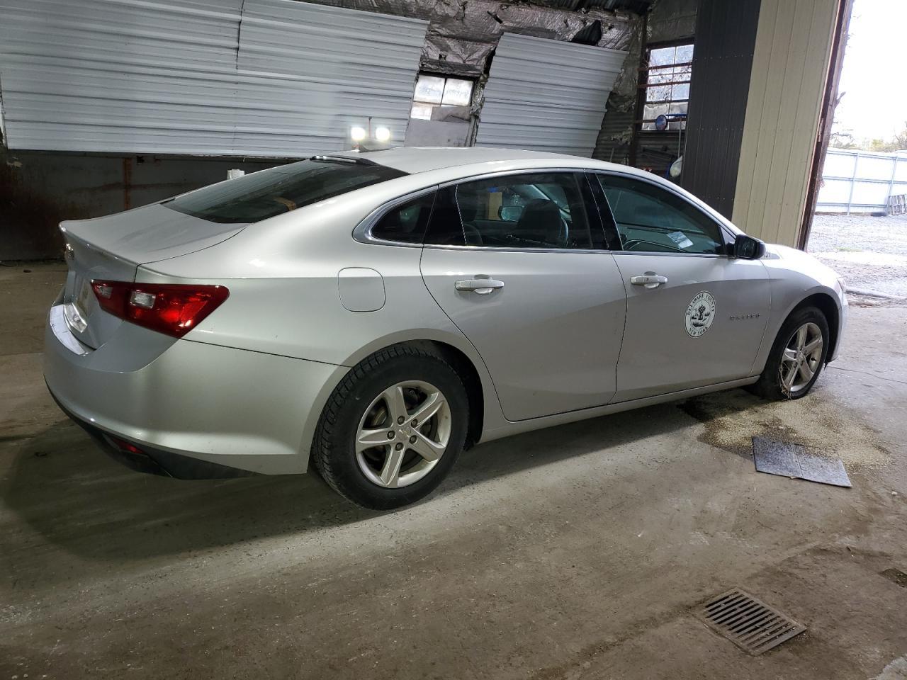 2020 Chevrolet Malibu Ls - Фото 3