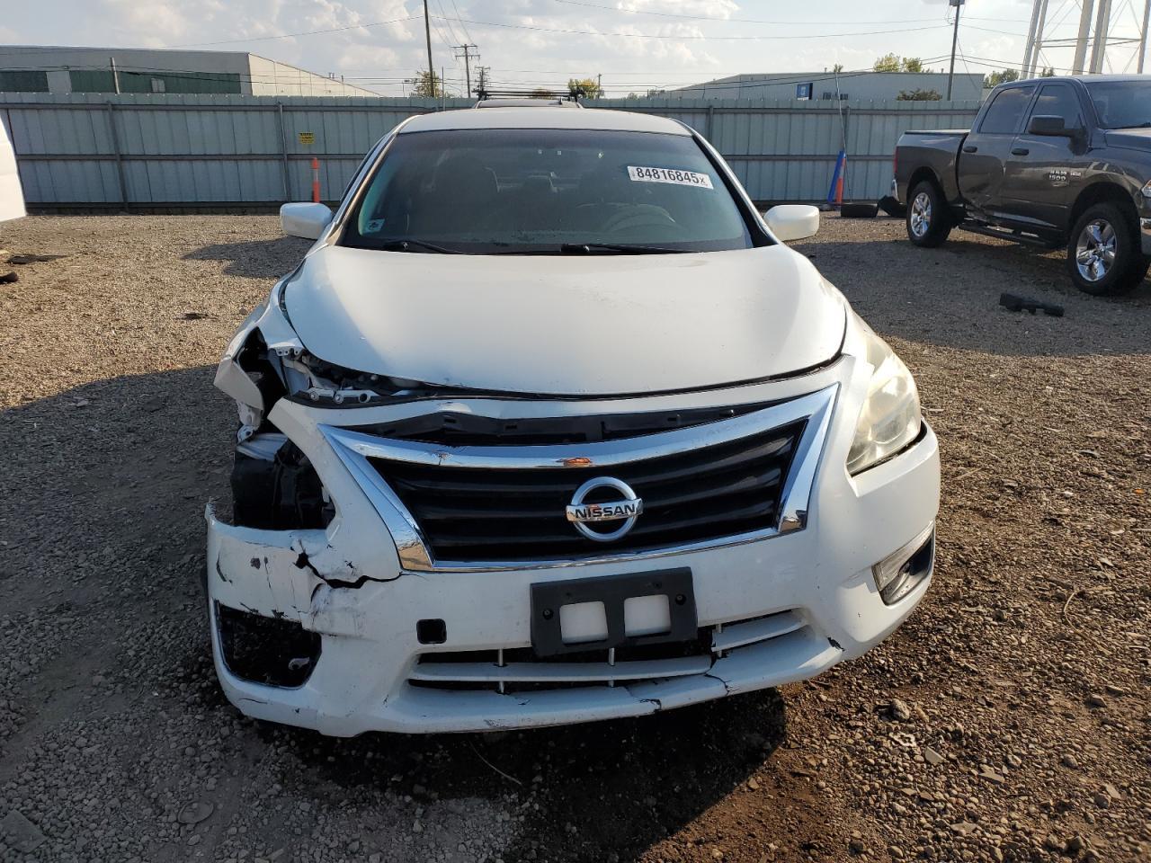 2015 Nissan Altima 2.5 - Image 5